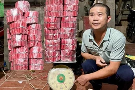 Phát hiện cơ sở sản xuất, buôn bán hàng cấm