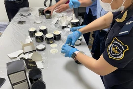 Bất ngờ với hàng chục kg ma túy trong kem dưỡng da và lon bia 