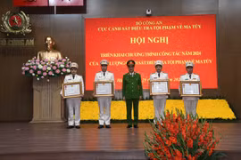 'Không để tội phạm ma tuý lộng hành, không đi sau tội phạm'