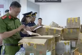 Giám đốc công ty chuyển phát đánh tráo hàng hóa tại Sân bay Quốc tế Nội Bài