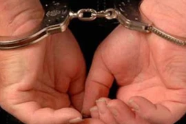 Bắt tạm giam Giám đốc, Kế toán, Thủ quỹ Điện lực Cao Phong