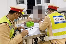 Phát hiện lái xe dương tính ma túy, điều khiển phương tiện quá hạn đăng kiểm 