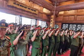 Công an Hà Nội sinh hoạt chính trị tại ATK Định Hóa, Thái Nguyên