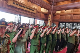 Công an Hà Nội sinh hoạt chính trị tại ATK Định Hóa, Thái Nguyên