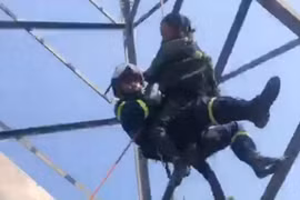 Cuộc đấu trí với 'giặc lửa', cứu nạn, cứu hộ thành công nhiều vụ cháy nghiêm trọng của chiến sỹ Cảnh sát phòng cháy, chữa cháy Công an Thủ đô