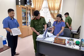 Bắt Giám đốc lập khống hồ sơ quyết toán lấy tiền chênh lệch