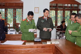 Khen thưởng ban chuyên án bắt giữ thành công đối tượng vận chuyển 12 bánh heroin