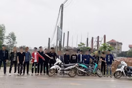 Xử lý 16 thanh, thiếu niên mang hung khí "hỗn chiến"