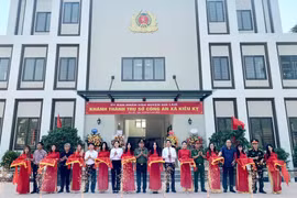 Khánh thành 2 trụ sở Công an xã của huyện Gia Lâm