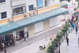 Nạn nhân tử vong do rơi từ tầng cao chung cư Kim Văn - Kim Lũ xuống đất