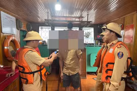 Cảnh sát kiểm tra trên sông, phát hiện, xử lý 13 lái tàu, thuyền vi phạm nồng độ cồn