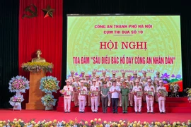 Cụm thi đua số 10, Công an thành phố Hà Nội thiết thực học tập “Sáu điều Bác Hồ dạy”