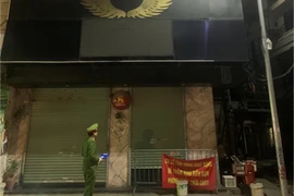 Công an quận Tây Hồ xử phạt 6 cơ sở kinh doanh 'cà phê âm nhạc'