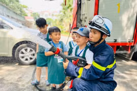 Trải nghiệm thú vị cho trẻ mầm non với những chiếc xe màu lửa