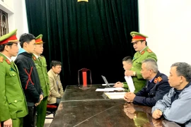 Bắt tạm giam đối tượng “yêu” bé gái 13 tuổi có thai