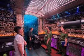 Công an Hà Nội hướng dẫn các quy định về PCCC đối với cơ sở kinh doanh karaoke