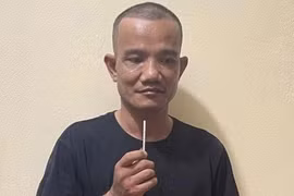 Tạm giữ đối tượng chống người thi hành công vụ