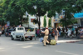 Va chạm ô tô khiến một người đi xe máy tử vong