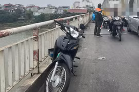 Tổ chức cứu hộ nam sinh lớp 9 nhảy cầu Chương Dương