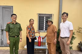 Nối dài “cánh tay” chữa cháy ở khu dân cư