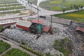 Nỗi ám ảnh ô nhiễm từ "núi rác khổng lồ" ở thị trấn Vôi, huyện Lạng Giang