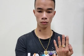 Trộm tiền mừng cưới để mua vàng