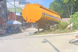 Khẩn trương di dời bồn stec xăng dầu ra xa khu dân cư