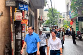 Lãnh đạo Thành phố kiểm tra, chỉ đạo khắc phục hậu quả vụ cháy tại quận Thanh Xuân