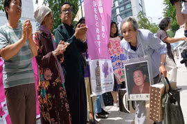 Tờ báo lớn nhất Nhật Bản xin lỗi vì sử dụng cụm từ “nô lệ tình dục“