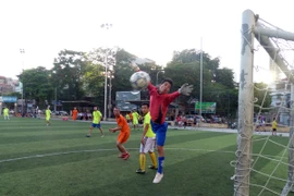 Giao lưu bóng đá mừng 53 năm ngày truyền thống lực lượng CSND