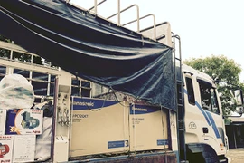 Liên tiếp phát hiện xe ô tô tải chở thuốc lá, điều hòa nhiệt độ không rõ nguồn gốc