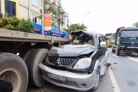 Tạm giữ lái xe ô tô ngủ gật gây tai nạn khiến 3 người tử vong tại chỗ