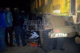 Xe tải chạy lấn đường cán chết hai người