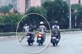 13 tuổi đã đi “ăn bay”