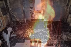 Thuyền viên tàu cát tặc hoảng hồn kể lại đêm bị nã đạn, đốt tàu