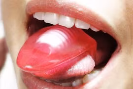 Coi chừng chiếc "lưỡi thần kỳ" bán ở tiệm "đồ chơi người lớn"