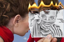 Thú vị với nghệ thuật từ Bút chì và Máy ảnh