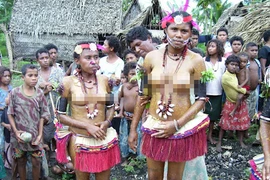 Về nơi đàn bà chuyên cưỡng bức đàn ông 