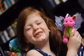 Bé gái 7 tuổi khiến cả Viện khoa học quốc gia Australia phải xin lỗi