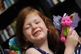 Bé gái 7 tuổi khiến cả Viện khoa học quốc gia Australia phải xin lỗi