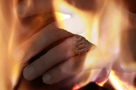 Chiếc nhẫn bị nguyền rủa và những cái chết đầy bí ẩn