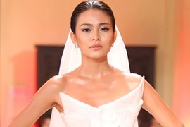 Mâu Thủy trở lại đầy quyến rũ sau những ngày chấn thương