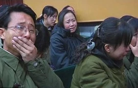 Hình ảnh người dân Triều Tiên tiếc thương chủ tịch Kim Jong Il