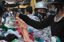 Dụ góp vốn kinh doanh quần áo rồi lừa đảo