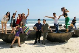 Đàm Vĩnh Hưng cho "chiến binh" đi "xả xitrét"