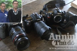 Giả gái, vờ thử áo cưới để trộm tài sản