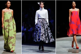 Dàn "chân dài" Việt quyến rũ trong trang phục họa tiết cánh bướm