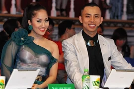 Khánh Thi chạy sô làm giám khảo