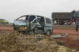  Thuê xe tự lái đi chơi Tết, gây tai nạn liên hoàn