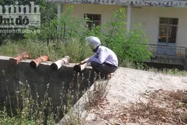 Trạm bơm điện - Đầu tư 3,2 tỉ để rồi “đắp chiếu”